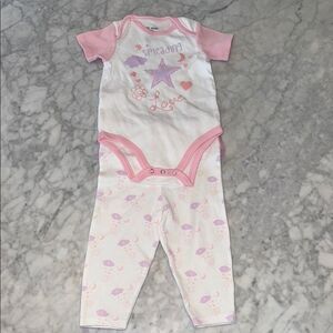 NFL BABY DALLAS COWBOYS Pink and White Kids Onsie outfit 6/9M
